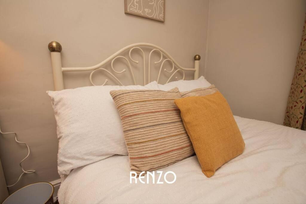 Inviting 3-Bed Home In Lincoln By Renzo, Stunning Design, Close To Lincoln Cathedral! Exterior foto